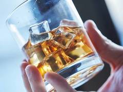 Alcohol withdrawal symptoms and how to manage the early days sober